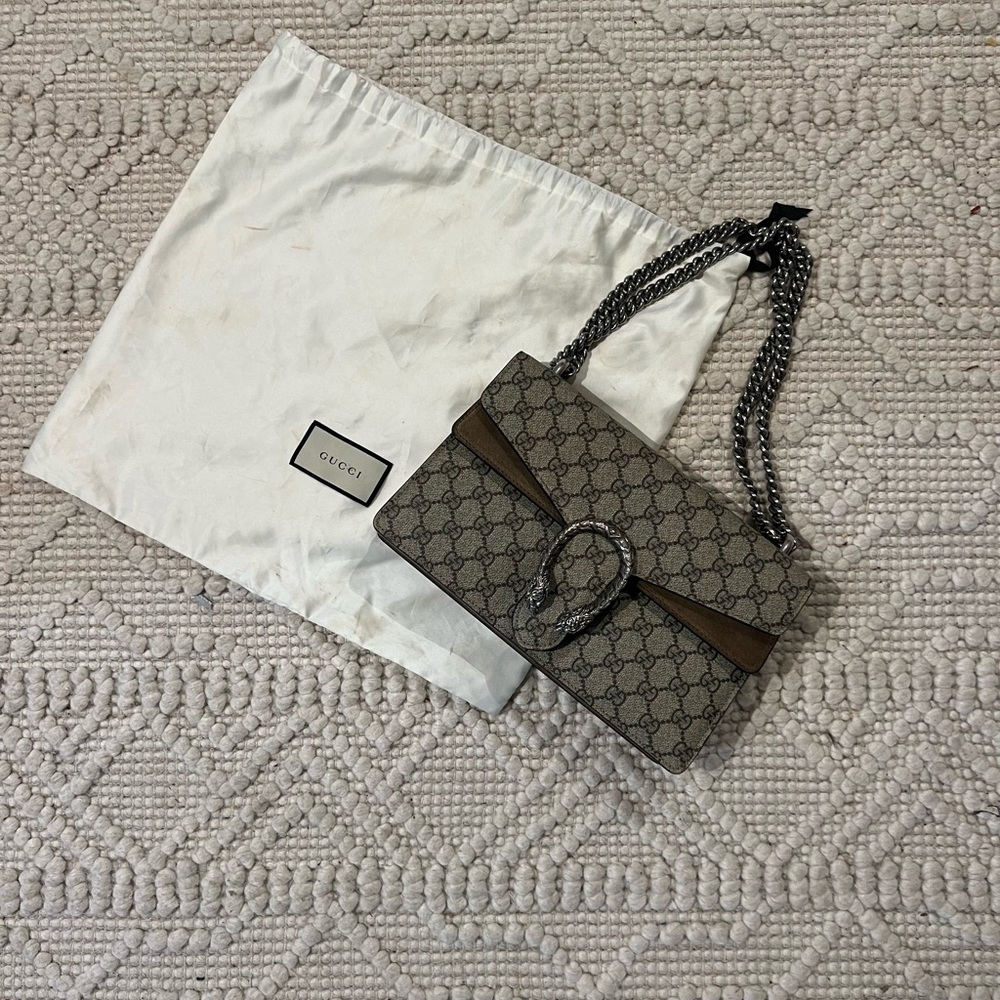 Gucci | Dionysus GG Shoulder Bag | Canvas & Suede - Picture 3 of 3